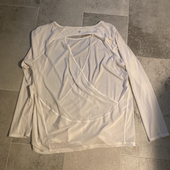 Lululemon athletica - Picture 9 of 12